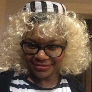 Meet your Posher, Cushena